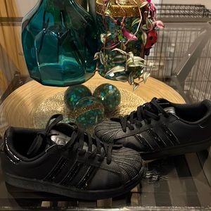 Girls size 1 black in color Adidas